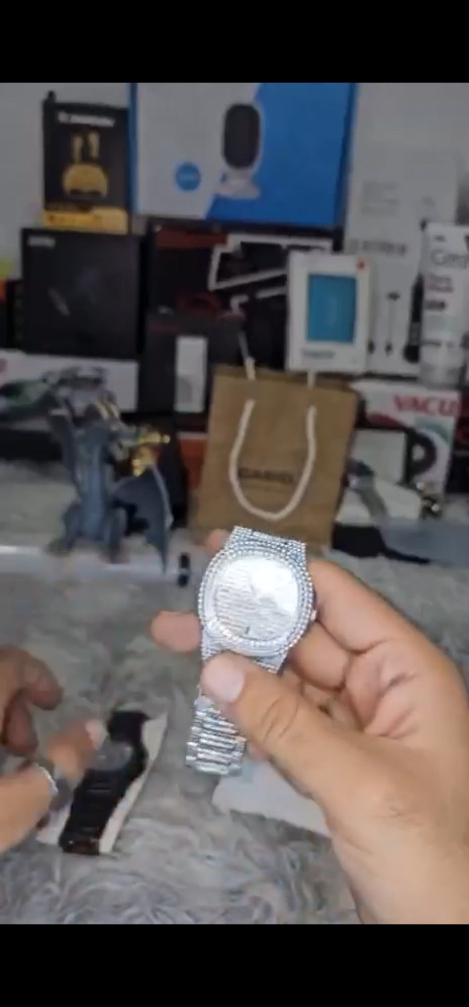 Premium Crystal Wrist Watch – Black & Silver Strap