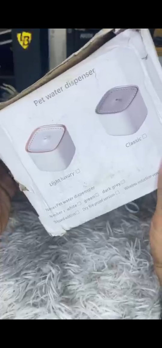 Pet Water dispenser