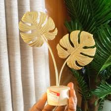 Golden Leaf Decorative Showpiece
